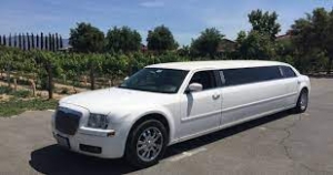 The Evolution of Luxury Transportation: From Classic Limos to Modern Limo Innovations